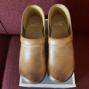 Dansko Professional Burnished Clogs in Honey Distresses